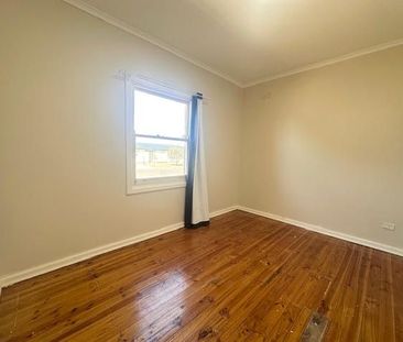 8 Gordon Street, Whyalla Norrie - Photo 6