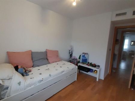 Piso de alquiler en Avenida Rocio Jurado, 7, Santa Isabel - Photo 4