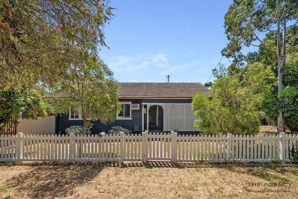 Renovated Cottage on a HUGE Block with Powered Workshop! - Photo 1