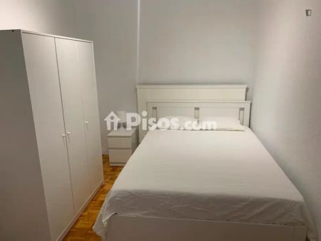 Piso en alquiler en Jerónimos - Foto 3