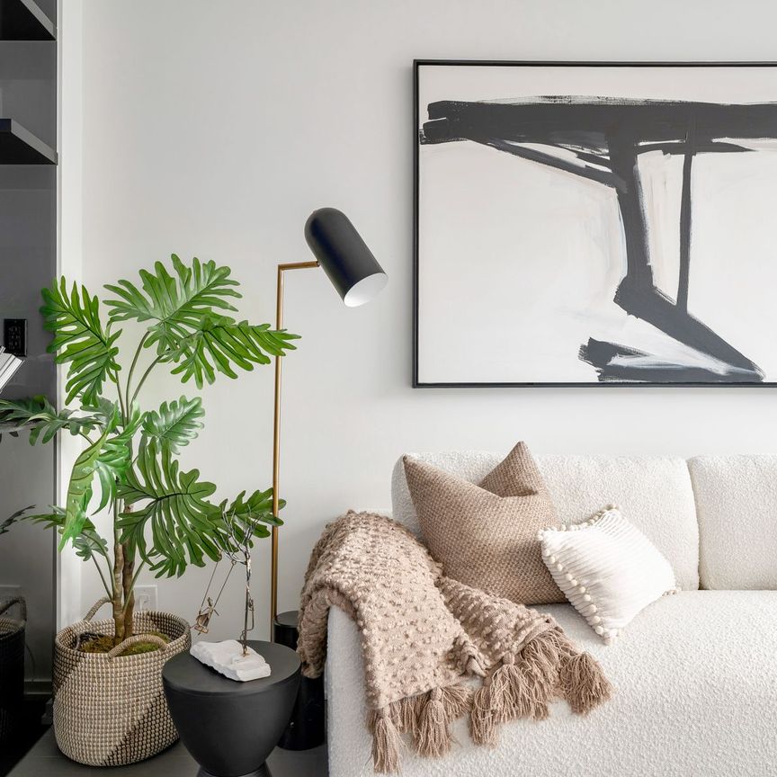 For Lease - 70 Temperance St Street Unit# 2517, Toronto, Ontario - Photo 1