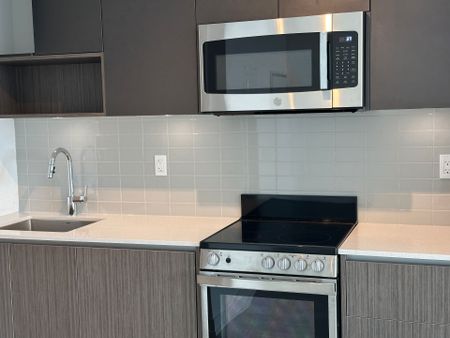 For Lease - 801 The Queensway N/A Unit# 612, Toronto, Ontario - Photo 5