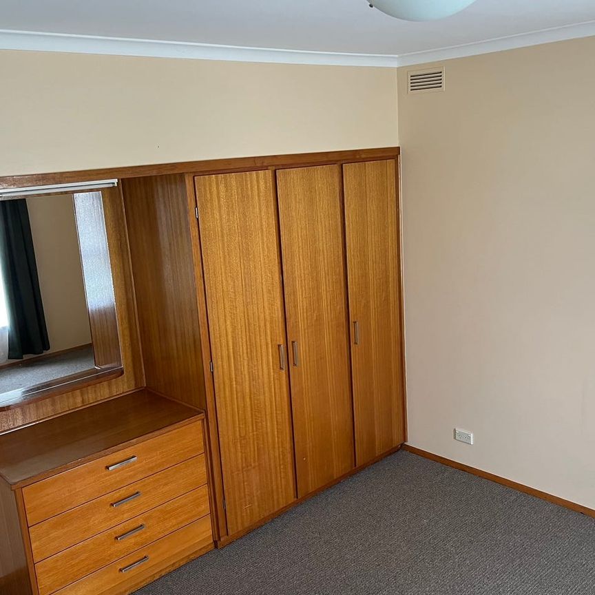 1/52 Hastings Street, Wendouree, Vic 3355 - Photo 1