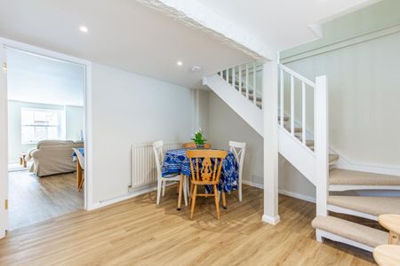 3 bedroom terraced house to rent - Photo 2