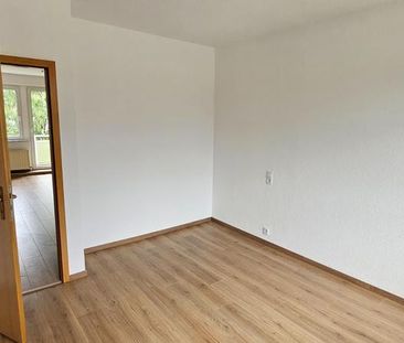 neu renovierte 4 Raumwohnung mit Balkon - Photo 3