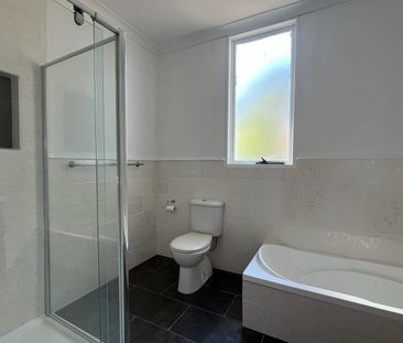 TWO BEDROOM HOUSE WITH BUNGALOW IN AVOCA - Photo 2