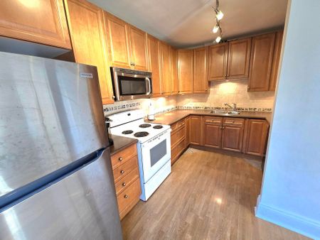 For Lease - 45 Fairholt Road Unit# 2, Hamilton, Ontario - Photo 5