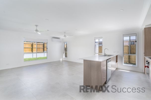 40 Whitewood Way, Cotswold Hills QLD 4350 - House For Rent | Domain - Photo 1