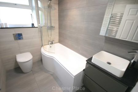 Eversley Court, Chester - Photo 3