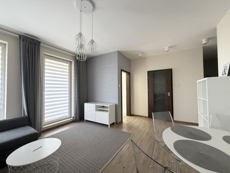 Warszawa, Praga-Południe, Międzyborska - Photo 5