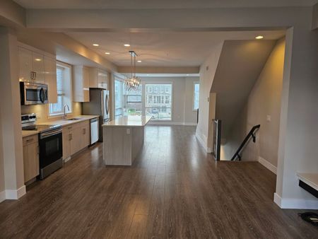 Top Notch Townhouse - Photo 3