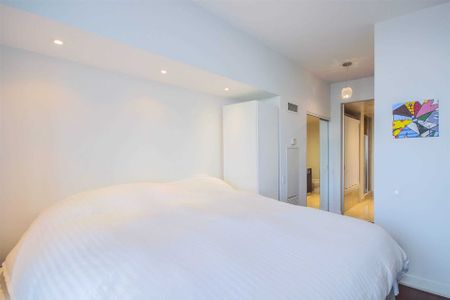 For Lease - 33 Charles Street Unit# 3905, Toronto, Ontario - Photo 4
