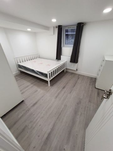 2 Bed Flat, Queens Drive, N4 - Photo 4