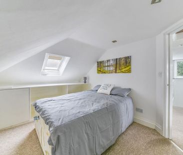 Second Avenue, London - Photo 1