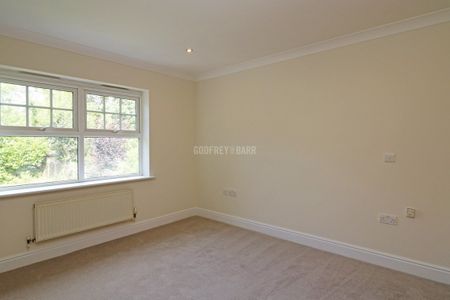 Lowlands Court Mill Hill NW7 - Photo 3