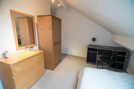 2 bedroom flat to rent - Photo 5