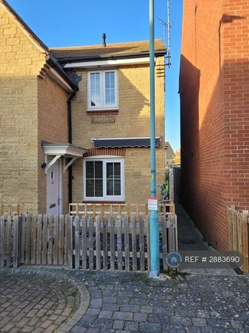2 bedroom semi-detached house to rent - Photo 2