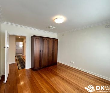 Spacious Family Home - Photo 3