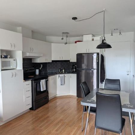 SUPERBE CONDO À LOUER À LÉVIS - Photo 3