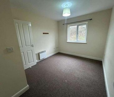 Edith Mills Close, Neath, SA11 - Photo 4