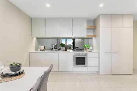 Contemporary Elegance - Photo 4