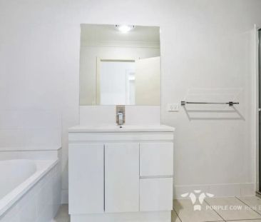 “Family Friendly Home with Large Yard” - Photo 5