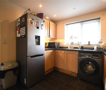 3 Bed Property To Rent - Photo 5