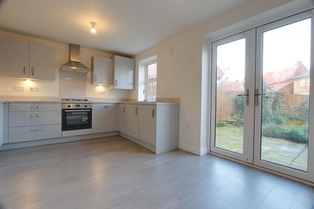 3 bedroom terraced house to rent - Photo 5