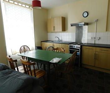 7 bedroom maisonette to rent - Photo 6