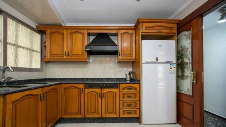 Carrer Manolo Taberner, Valencia, Valencian Community 46018 - Photo 5