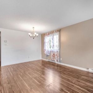 URGENT - Grand 4 et demi à louer - Disponible 1er Juillet - Photo 2