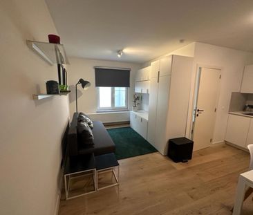 Nieuw gerenoveerde studio met aparte slaapkamer. - Foto 5