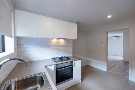 2/15 Milton Avenue, Clayton South VIC 3169 - Apartment For Rent | Domain - Photo 4