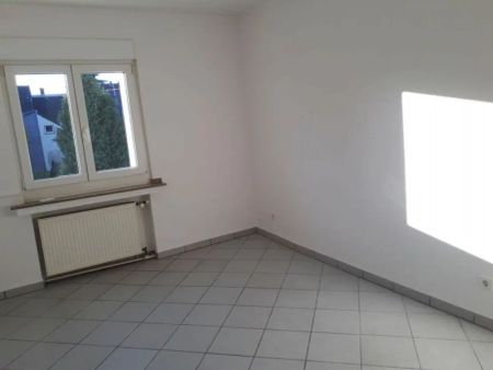 renoviert: gut aufgeteilte 2,5 Zi. Wohnung - Foto 3