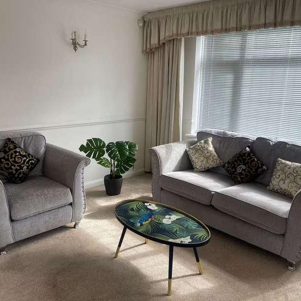 Ramsay Gardens, Romford, RM3 - Photo 1