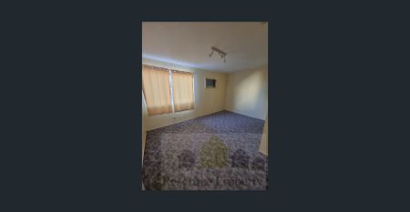 Large home close to Schools - Photo 5