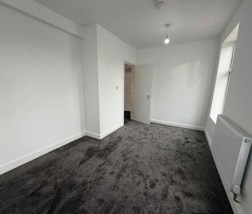 5 bedroom semi-detached house to rent - Photo 1