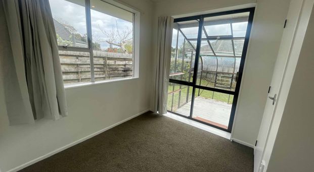 Sunny & Private | Celtic Crescent! - Photo 1