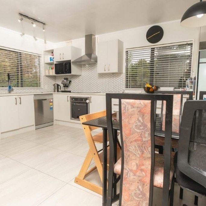 2 bedroom in Bayview - Photo 1