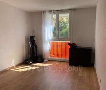 Location Appartement 3 pièces 77m² TOULON 83200 - Photo 6