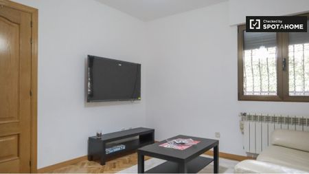 madrid, Community of Madrid 28038 - Photo 3