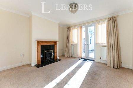 2 bedroom bungalow to rent Well Road, Pagham - Photo 2