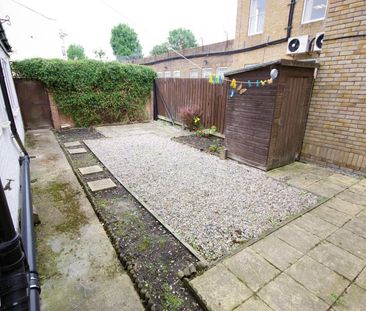 2 bedroom flat to rent - Photo 6