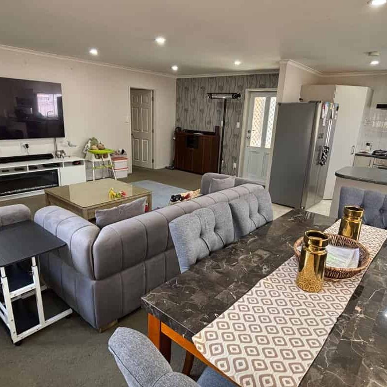 3 bedroom Family Home - Photo 1