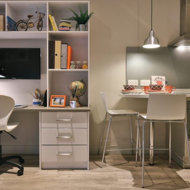 Studio to rent - Photo 1