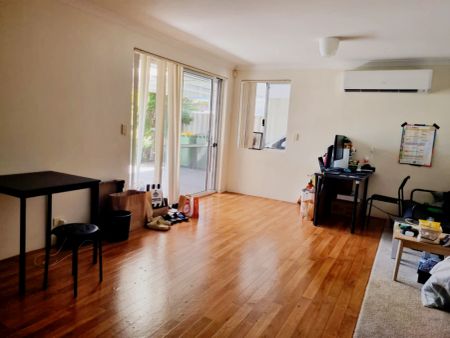 2 Bed 2 Bath - Photo 3