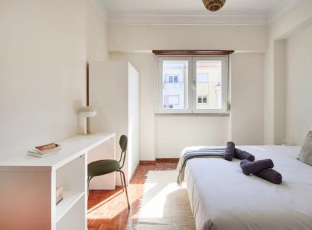 Rua Coronel Marques Leitão, Lisbon, Lisbon 1700-123 - Photo 2