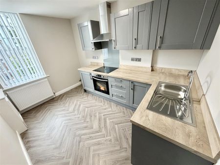 Flat 1, 23 High Street - Photo 3