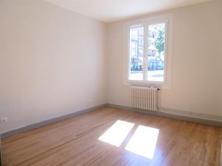 Location Appartement 2 pièces 40m² - Photo 4