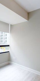 Luxury 1-Bed Apartment in the Heart of Downtown - April 1st - Photo 1